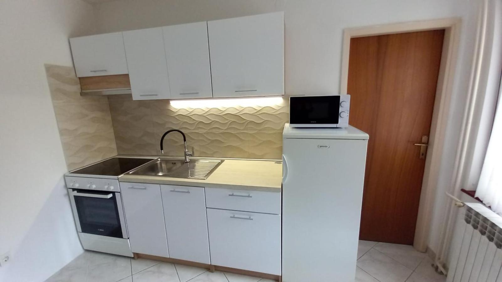 Apartment A4 Ines Near Beach Porec Esterno foto