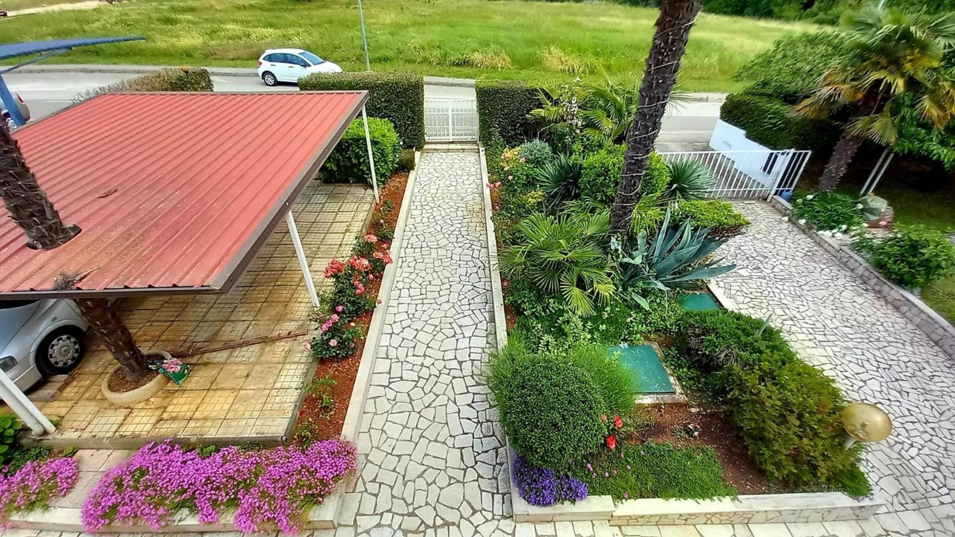 Apartment A4 Ines Near Beach Porec Esterno foto