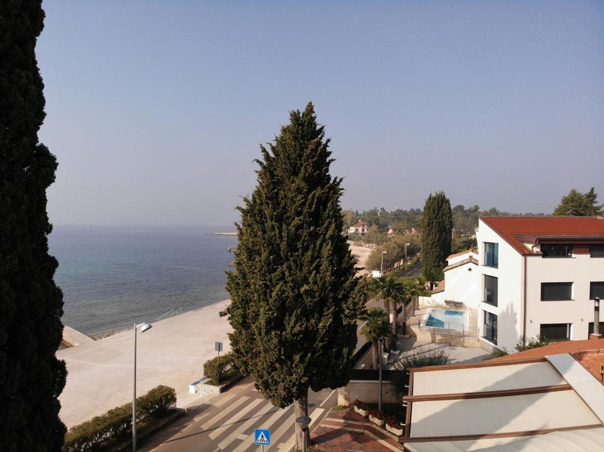 Apartment A4 Ines Near Beach Porec Esterno foto