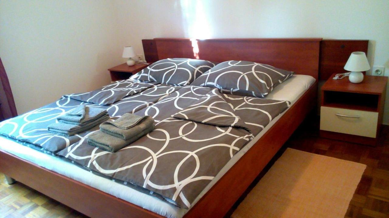 Apartment A4 Ines Near Beach Porec Esterno foto
