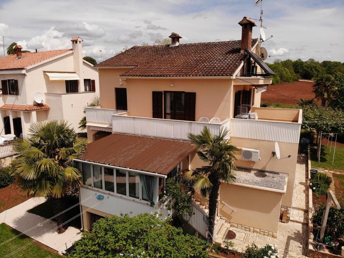 Apartment A4 Ines Near Beach Porec Esterno foto